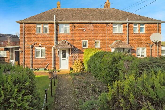 2 Bedroom Semi-Detached House For Sale In Gratton Close, Sutton Scotney, Winchester, SO21