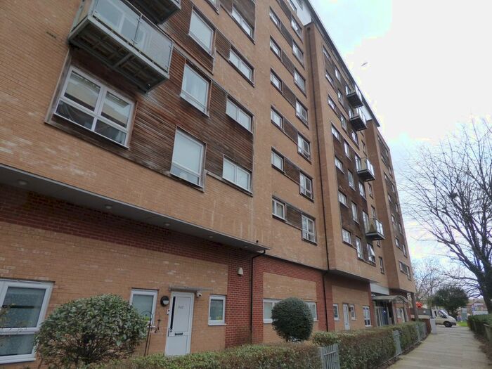 1 Bedroom Flat To Rent In Cherrydown East, Basildon, SS16