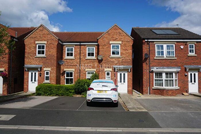 3 Bedroom Semi-Detached House To Rent In Kings Avenue, Durham, DH7
