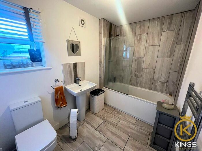 2 Bedroom Apartment To Rent In London Road, Portsmouth, PO2