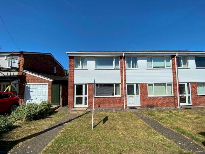 3 Bedroom Terraced House To Rent In Beech Road, Wheatley, OX33