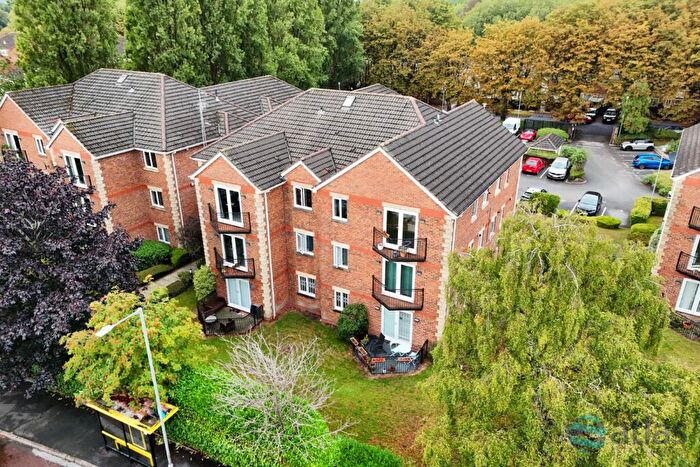 2 Bedroom Flat For Sale In Aigburth Vale, Aigburth, L17
