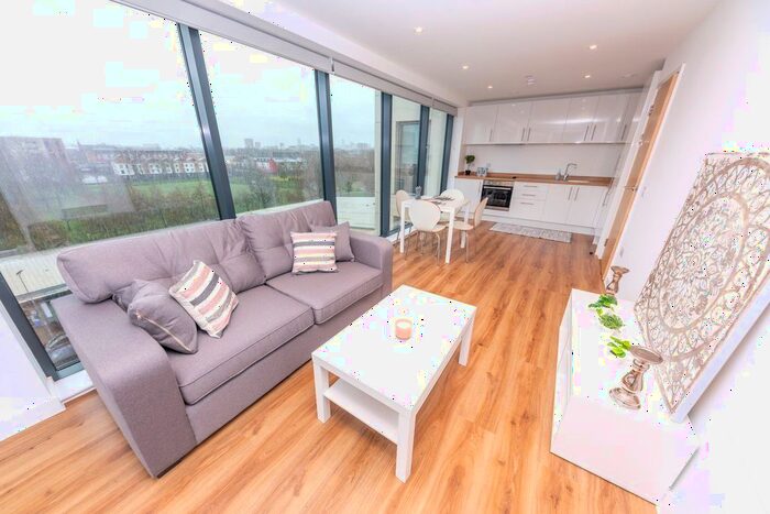 2 Bedroom Property To Rent In The Gateway, Trafford Road, Salford, M5