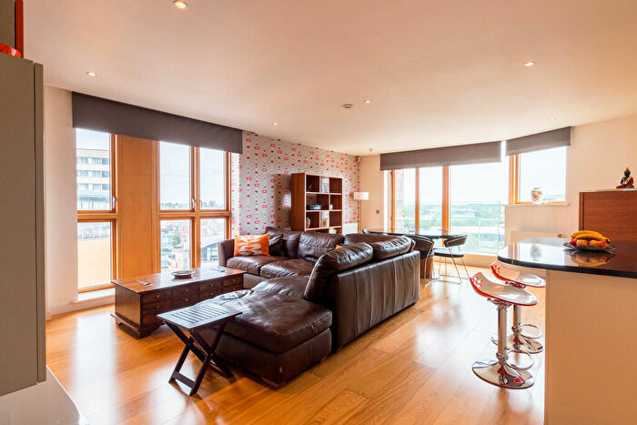 2 Bedroom Apartment To Rent In Watermans Place, Leeds City Centre, LS1