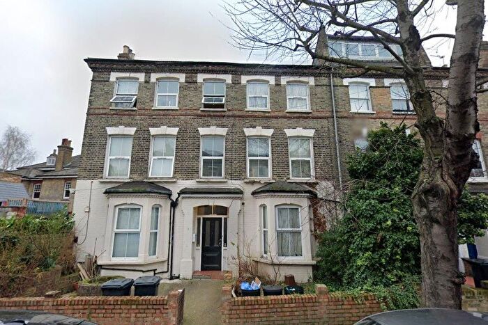 Studio To Rent In Mayton Street, London, N7