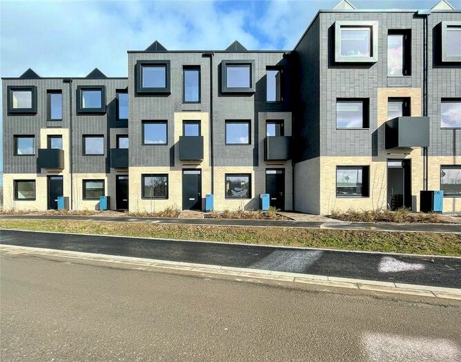 3 Bedroom Semi-Detached House To Rent In Stirling Road, Northstowe, Cambridge, CB24