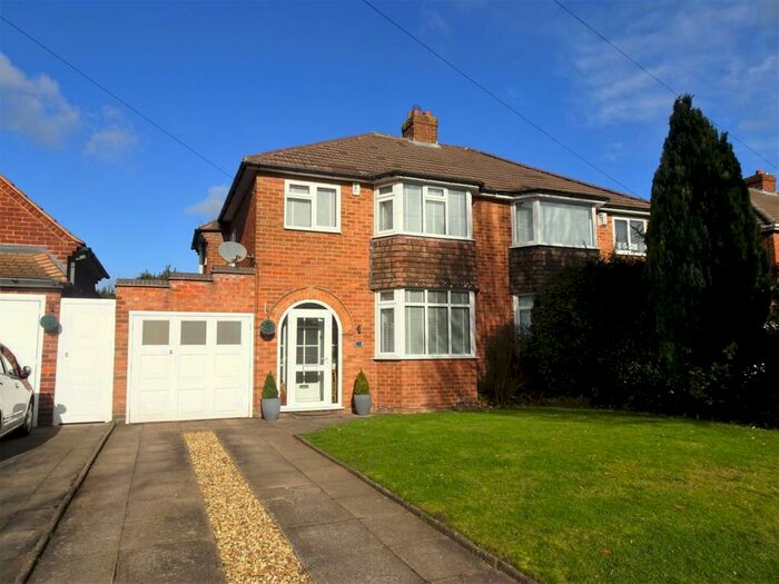3 Bedroom Semi-Detached House To Rent In Frankburn Road, Streetly, Sutton Coldfield, B74