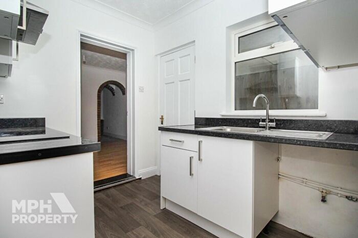 3 Bedroom Terraced House For Sale In Silver Road, Norwich, NR3