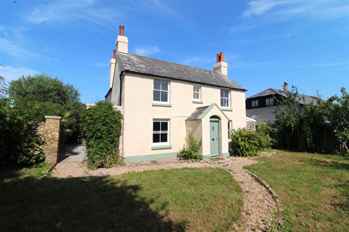 4 Bedroom House To Rent In Dover Road, Sandwich, CT13