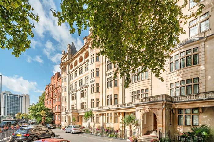 3 Bedroom Flat For Sale In Marylebone Road, Marylebone, NW1