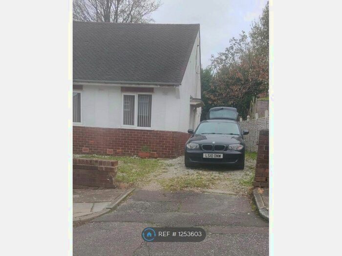 2 Bedroom Bungalow To Rent In Leopold Road, Blackburn BB2