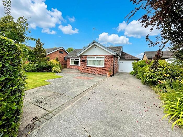 2 Bedroom Detached Bungalow For Sale In Common Lane, Lach Dennis, CW9
