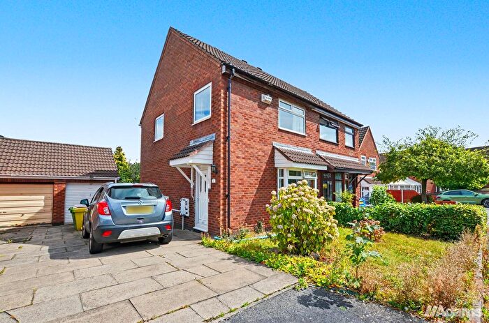 3 Bedroom Semi-Detached House For Sale In Ashbury Close, Runcorn, WA7