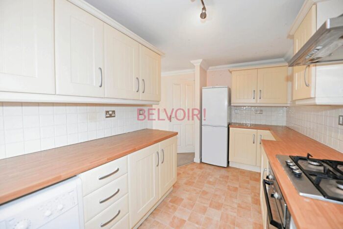 2 Bedroom Flat To Rent In Bournemouth Road, Chandler's Ford, SO53