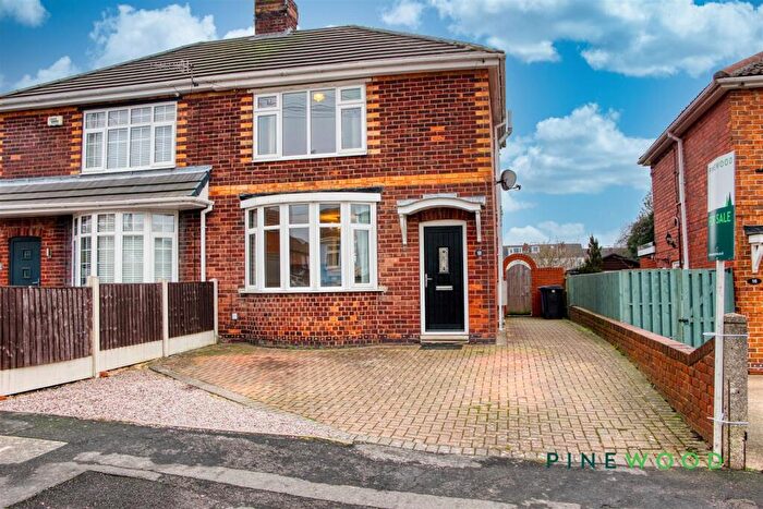 2 Bedroom Semi Detached House For Sale In Hill View Road, Brimington, Chesterfield, Derbyshire, S43