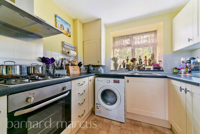 2 Bedroom Apartment To Rent In London Road, Cheam, Sutton, SM3