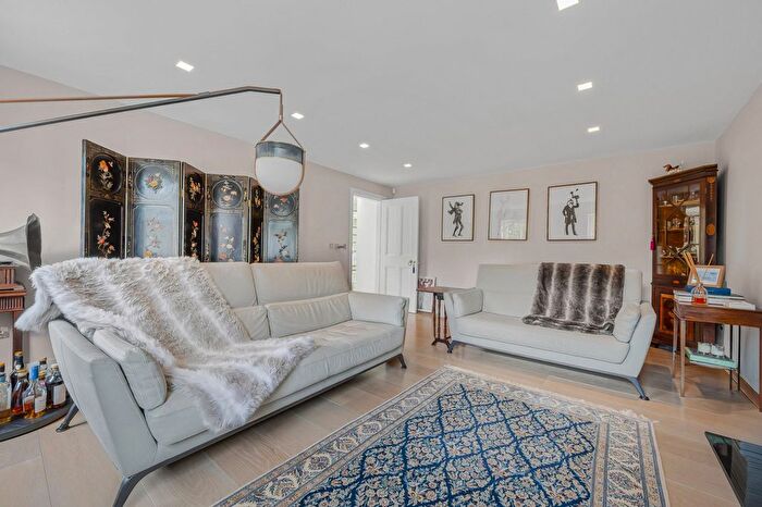 3 Bedroom Terraced House To Rent In Hyde Park Squareh, Connaught Village, W2