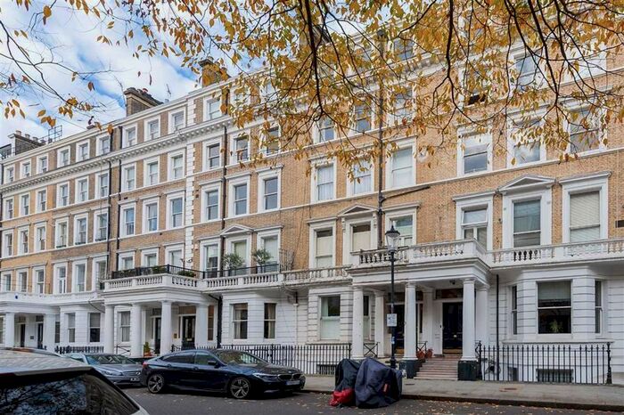 2 Bedroom Flat To Rent In Southwell Gardens, London, SW7