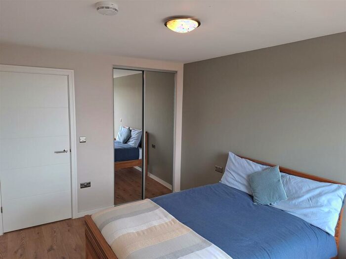 1 Bedroom House To Rent In Jesse Hartley Way, Liverpool, L3