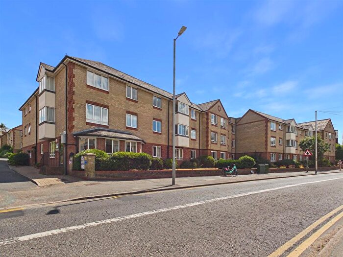 1 Bedroom Flat For Sale In Maldon Road, Colchester, CO3