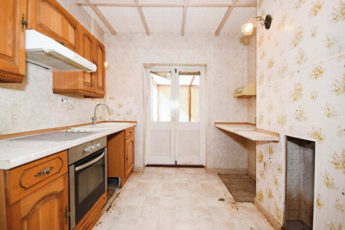 3 Bedroom Bungalow For Sale In Greaves Lane, Stannington, Sheffield, South Yorkshire, S6