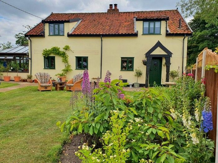 4 Bedroom Detached House For Sale In The Street, Tibenham, Norwich, NR16