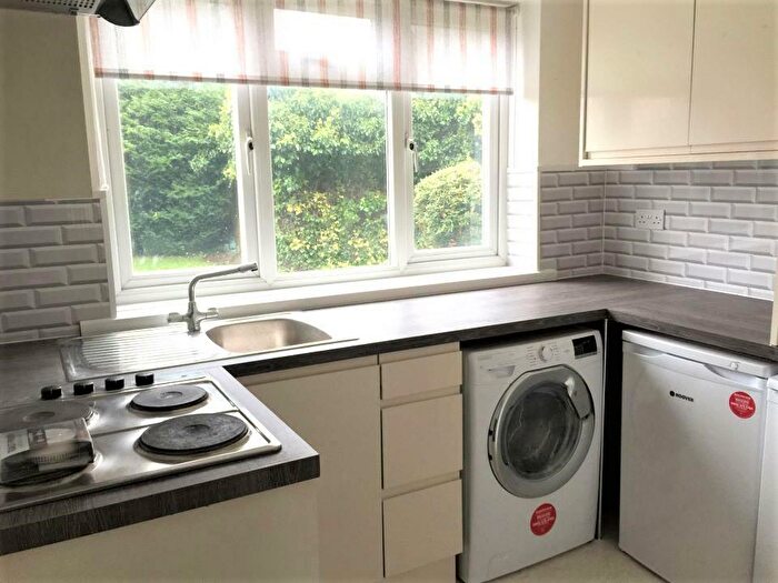 2 Bedroom Flat To Rent In Flat, Shenley LaneWeoley CastleBirmingham, B29