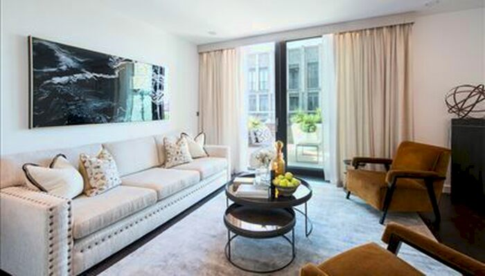 3 Bedroom Flat To Rent In Charles Clowes Walk, London, SW11