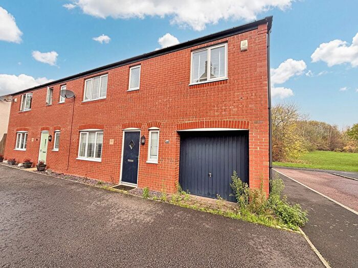 4 Bedroom Semi Detached House For Sale In Warkworth Woods, Gosforth, Newcastle Upon Tyne, NE3