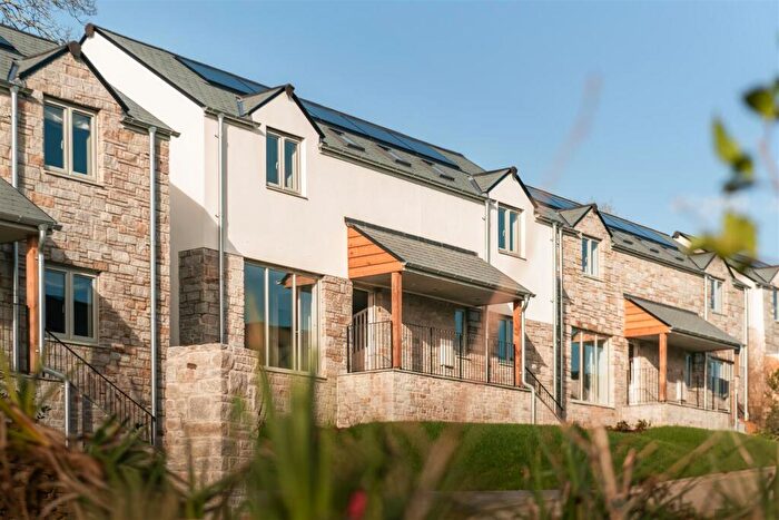 4 Bedroom Detached House For Sale In Kingswood, Pentewan Valley, PL26