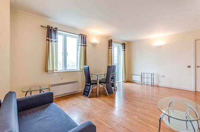 1 Bedroom Flat To Rent In Seacon Tower, Docklands, London, E14