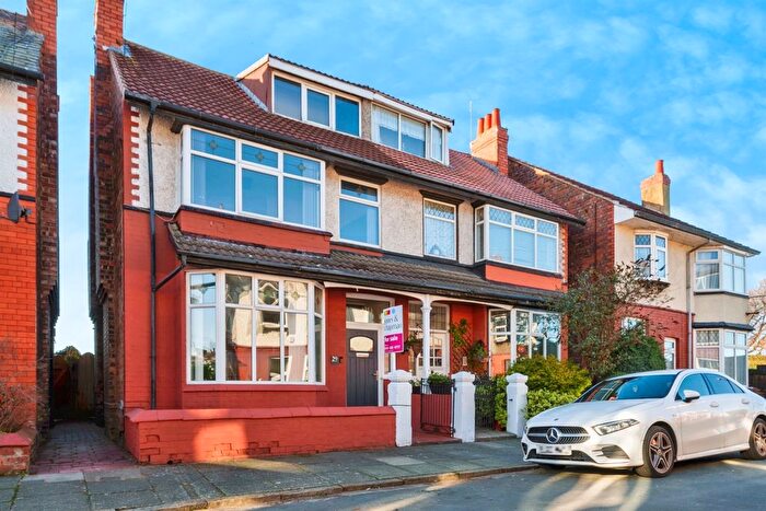 4 Bedroom Semi Detached House For Sale In Coniston Avenue, Wallasey, CH45