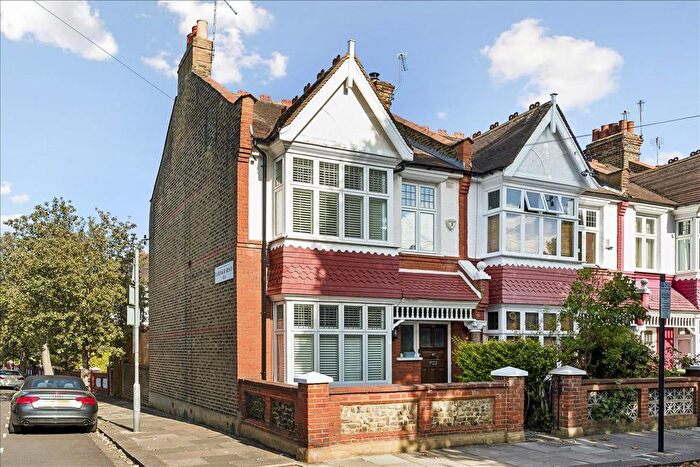 4 Bedroom Terraced House For Sale In Rannoch Road, Hammersmith, London, W6