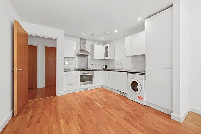 2 Bedroom Apartment To Rent In Kinver House, Elthorne Road, London, N19