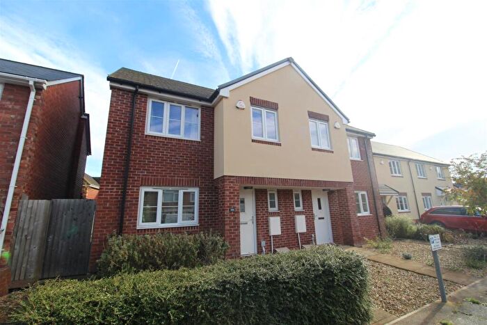 3 Bedroom Semi Detached House To Rent In Isca Road, Exeter, EX2