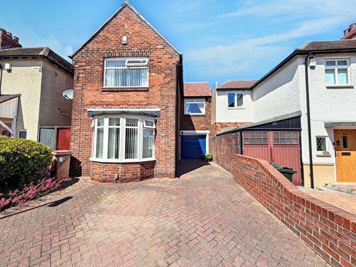 2 Bedroom Detached House For Sale In Brantwood Avenue, Whitley Bay, NE25