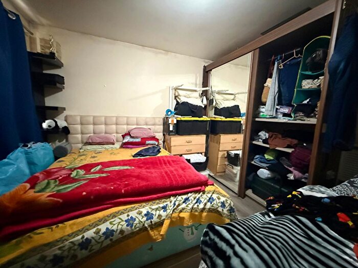 1 Bedroom Flat To Rent In Berwick Avenue, Hayes, UB4