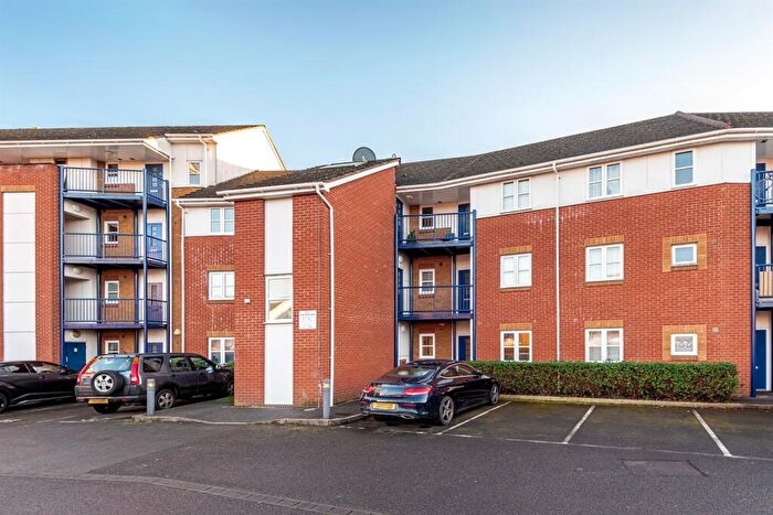 2 Bedroom Apartment To Rent In Kennet Walk, Reading, RG1