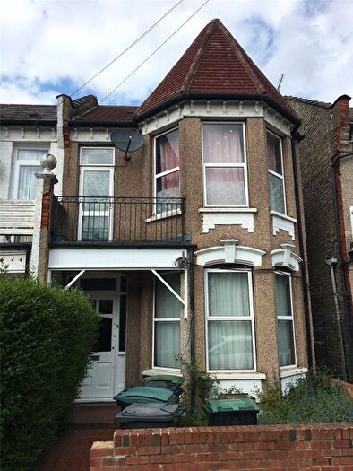 4 Bedroom Semi Detached House For Sale In Sylvan Avenue, London, N22