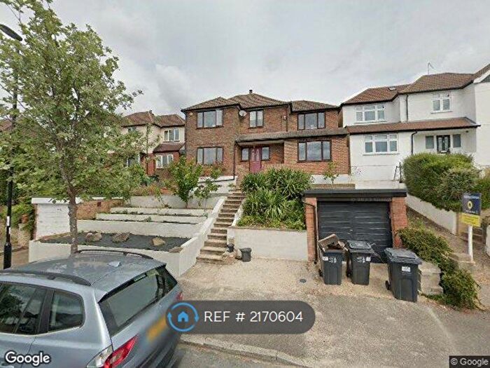 5 Bedroom Detached House To Rent In Hyde Road, Riddlesdown, CR2