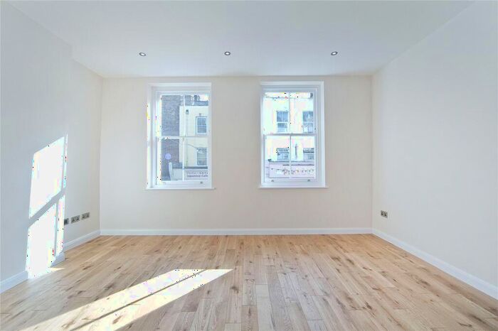 2 Bedroom Apartment To Rent In Exmouth Market, London, EC1R