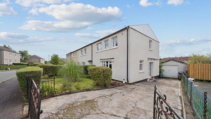 3 Bedroom Semi-Detached House For Sale In Windhill Road, Mansewood, Glasgow, G43