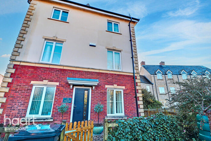 4 Bedroom Detached House For Sale In White Eagle Road, Swindon, SN25