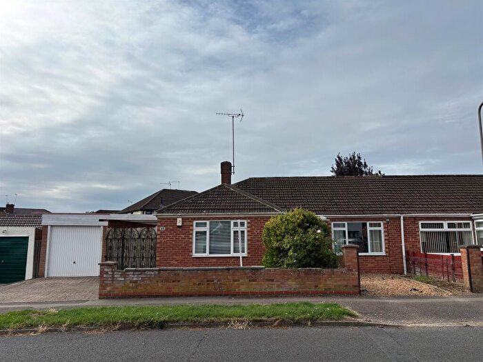 3 Bedroom Semi-Detached Bungalow For Sale In Portfields Road, Newport Pagnell, MK16