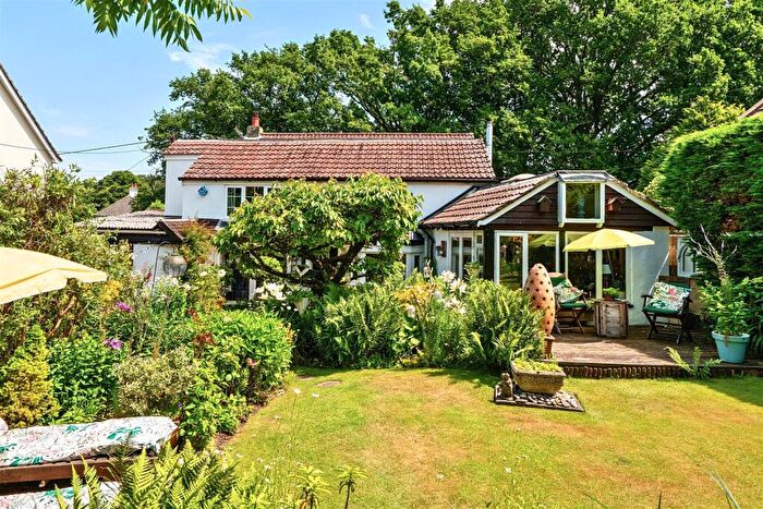 3 Bedroom Detached House For Sale In Award Road, Wimborne, BH21