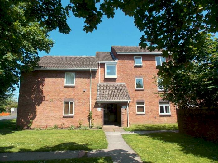 2 Bedroom Apartment To Rent In Ashtree Road, Frome, BA11