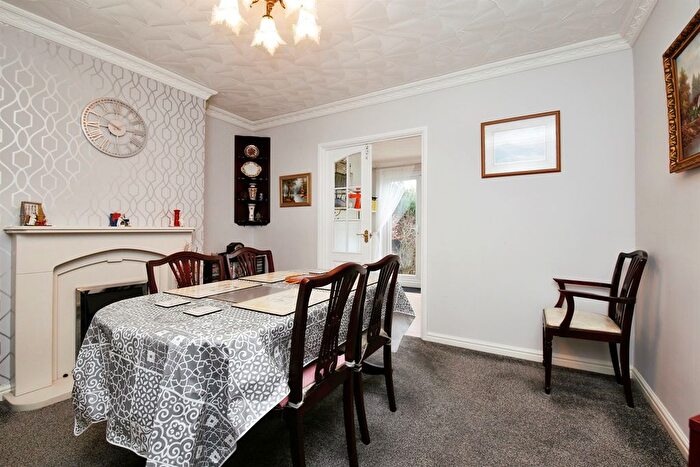 3 Bedroom Semi-Detached House For Sale In Verner Close, Hartlepool, TS24