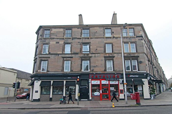 2 Bedroom Flat To Rent In Brunswick Place, Leith Walk, Edinburgh, EH7