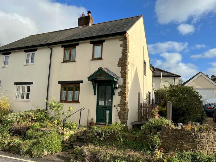 2 Bedroom Property To Rent In High Street, Broadwindsor, Beaminster, DT8