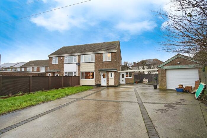 3 Bedroom Semi Detached House For Sale In Larch Crescent, Grimsby, Lincolnshire, DN34